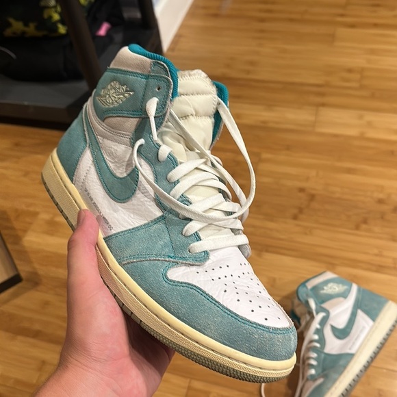 AUTHENTIC Turbo Green jordan 1s size 10.5 men’s - Picture 2 of 9